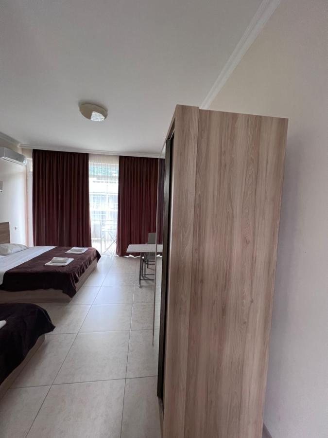 Sunshine Hotel Кваріаті Екстер'єр фото