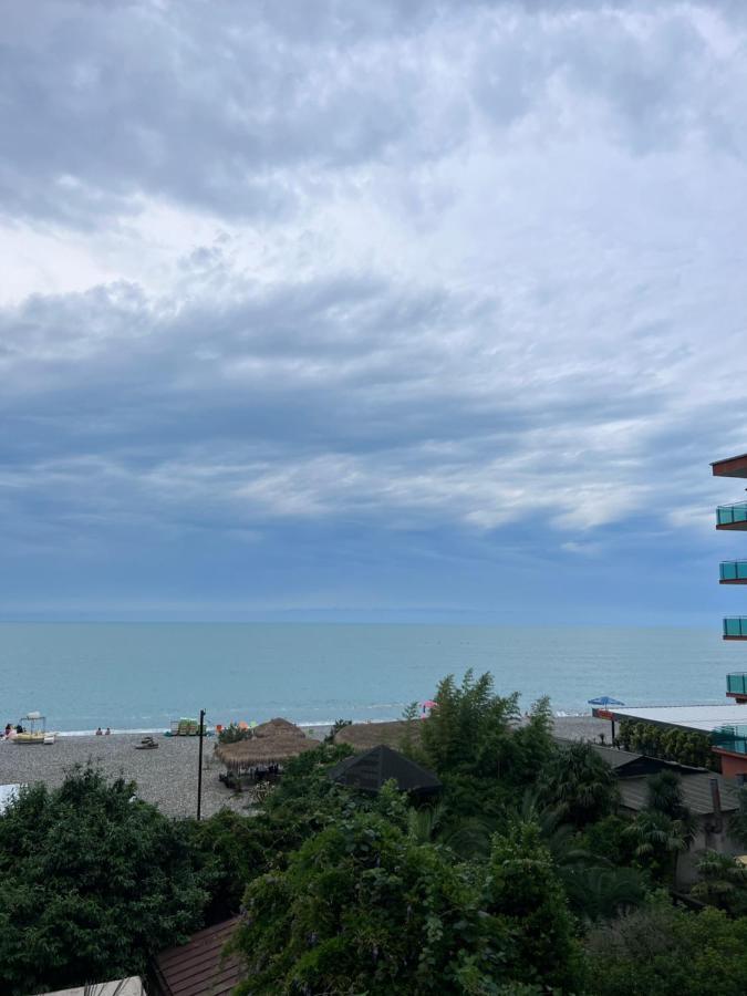 Sunshine Hotel Кваріаті Екстер'єр фото
