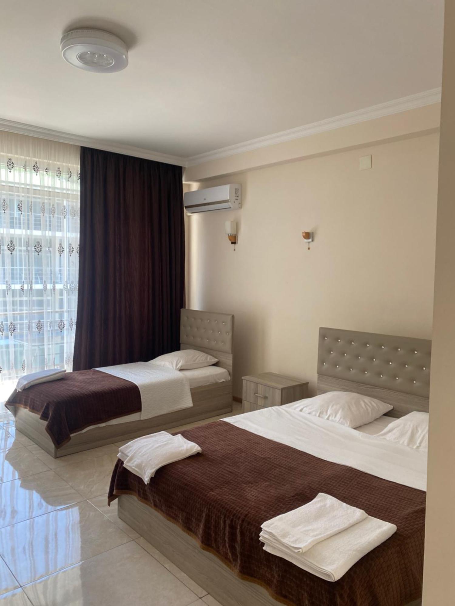 Sunshine Hotel Кваріаті Екстер'єр фото